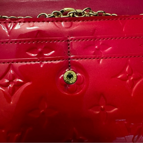 Vernis Louis Vuitton Wallet - Picture 7 of 12